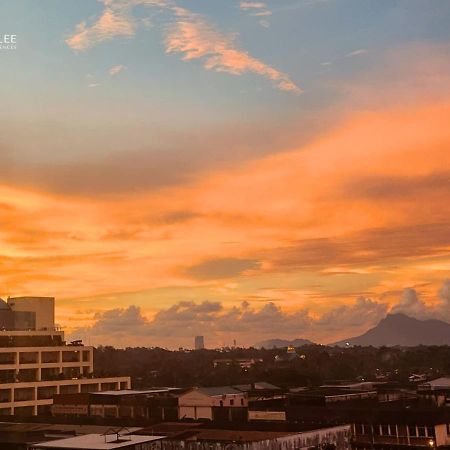 Hock Lee Hotel & Residences Kuching Exteriér fotografie